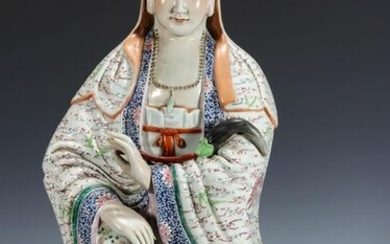 A LARGE CHINESE PORCELAIN FIGURE OF THE GODDESS QUANYIN