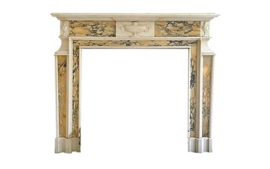 A LATE 19TH CENTURY ADAM STYLE SIENA AND WHITE MARBLE CHIMNEYPIECE