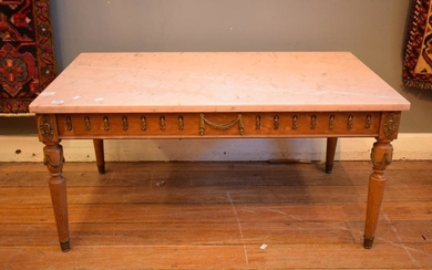 A LOUIS XVI STYLE COFFEE TABLE WITH PINK MARBLE TOP (42H x 87W x 51D CM)