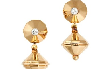 A PAIR OF DIAMOND DROP EARRINGS in yellow gold, each comprising a domed top set with a round
