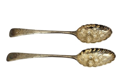 A PAIR OF GEORGIAN SILVER BERRY SPOONS Having fine engraved ...