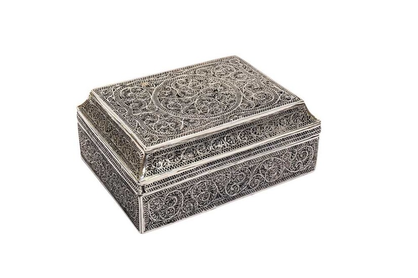 A SILVER FILIGREE LIDDED BOX Possibly Karimnagar, Deccan, India, late 18th - 19th century