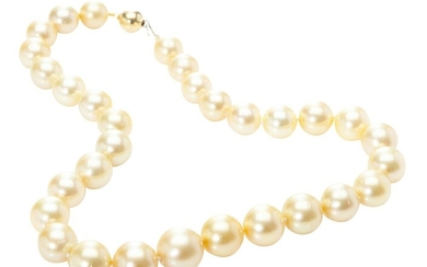 A SOUTH SEA PEARL NECKLACE