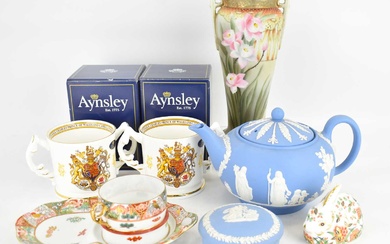 A collectors' lot of mixed ceramics comprising Royal Crown Derby,...