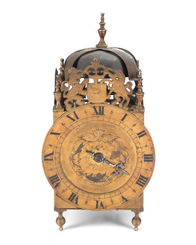 A late 19th century / early 20th century brass lantern clock