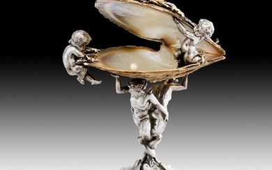 A silver, silver-gilt and pearl oyster cup, by Emile Froment-Meurice, circa 1880 | Coquille d'huître perlière montée en coupe, argent, vermeil et perle, par Emile Froment-Meurice, vers 1880