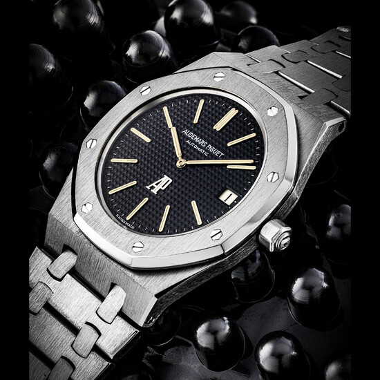 AUDEMARS PIGUET. A RARE STAINLESS STEEL AUTOMATIC WRISTWATCH WITH DATE AND BRACELET ROYAL OAK MODEL “A SERIES”, REF. 5402