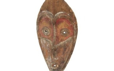 An Oceanic wooden face mask