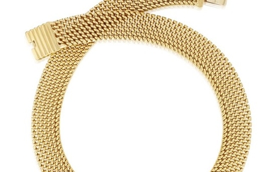 An eighteen karat gold mesh necklace flexible mesh design...