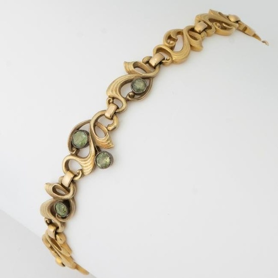 Antique Imperial Russian Art Nouveau Gold and Chalcedony art nouveau Bracelet, Circa 1910