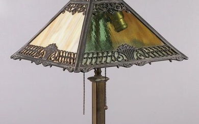 Art Deco Stained Glass Table Lamp