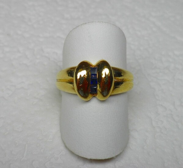 Bague en or jaune anneau godroné sertie de... - Lot 68 - Lux-Auction
