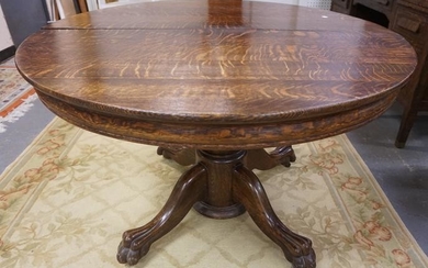 CLAW FOOT ROUND OAK TABLE