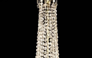 Chandelier "Tente" à cinq lumières en cristal taillé, avec de longs fils de perles facettées...
