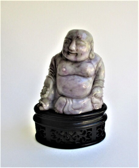 Chinese Lavender Jade Carving of Buddha Qing Dynasty A7WAJ A7WAW