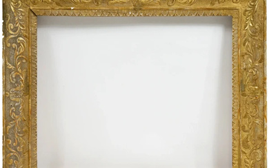 Cornice Carlo X in legno e stucco dorato decorata a motivi vegetali e a palmette, inizio XIX secolo, misure ingombro cm 60,7x51, misure battente cm 48,5x39 (difetti)