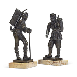 FRENCH, 18TH CENTURY, A PAIR OF STANDING FIGURES WITH BASKETS