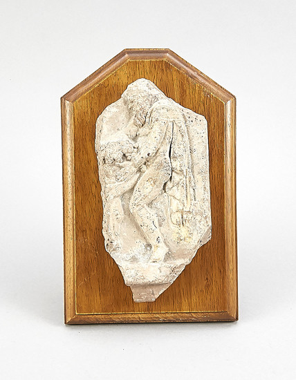 Fragment of a figural relief, pres. Greek /...