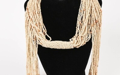 Freshwater Pearl Long Beaded Necklace.