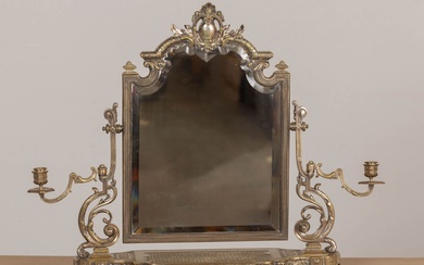 Important miroir de table en bronze argenté. Médaillon... - Lot 268 - Métayer-Mermoz Maison de Ventes aux Enchères Nevers