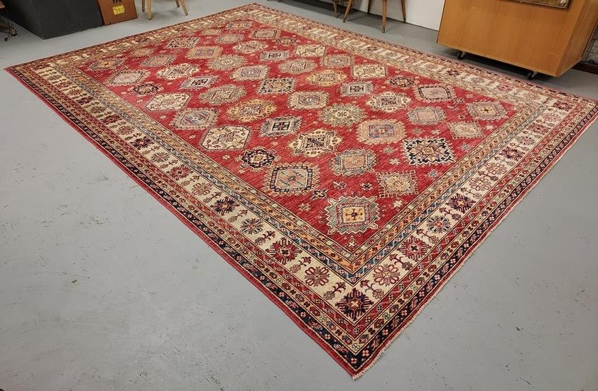 LARGE HAND KNOTTED ORIENTAL RUG - 10' x 13'