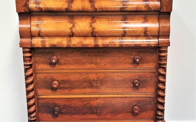 LARGE SCOTTISH VICTORIAN MAHOGANY CHEST OF DRAWERS with a cu...