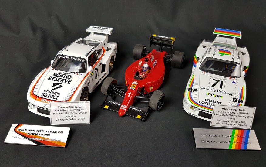 LOT de 3 véhicules Rallye et F1 échelle 1/18, différents modèles dont 2 Porsche 935...