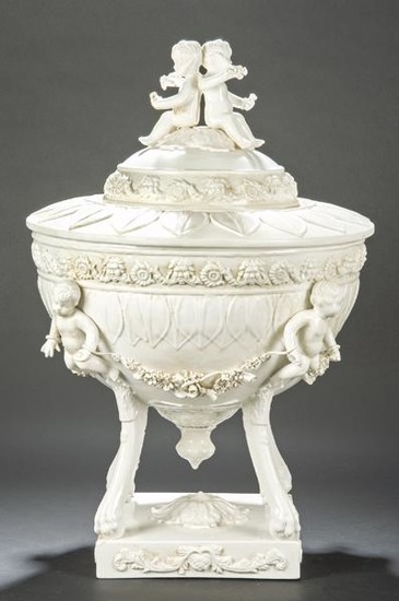 Large classic-inspired urn, in white enameled