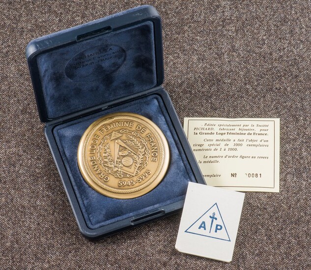 Médaille en bronze doré de la Grande Loge...