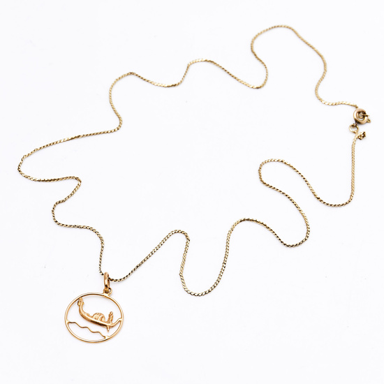 NECKLACE, 14k gold, with pendant.