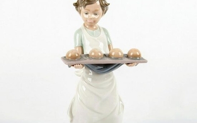 Nao By Lladro Porcelain Figurine, The Baker Boy