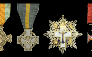 Netherlands, Kingdom, Commemorative War Cross, bronze; Cross of Merit, bronze, good very...
