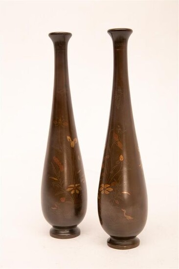 PAIR OF PIRIFORM VASES IN BRONZE WITH SOFT...