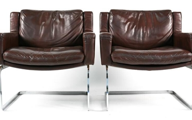PAIR OF SELIG LOUNGE CHAIRS