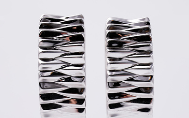 PAULA PANTOLIN. “Zirocco”, a pair of sterling silver earrings, Stockholm, contemporary.
