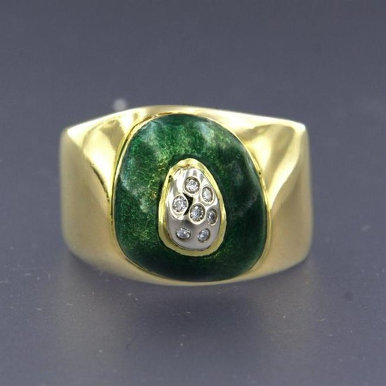 Pesavento - Diamond ring with green enamel