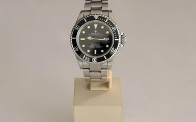 Rolex Sea Dweler Black Dial 1996 Original box and paper 16600