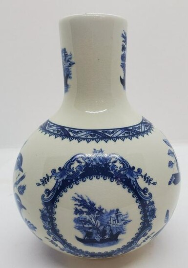Small 20thc Porcelain vase W/Painted birds