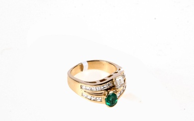Smaragd-Brillant-Ring 18 ct. Gelbgold mit 0, 25 ct Smaragd. Brillanten 0,45, Gesamtgewicht 7,96 g. RG...