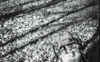 Sterlyagova Evgeniya "In foliage", 50x50 - analog photo in a baguette.
