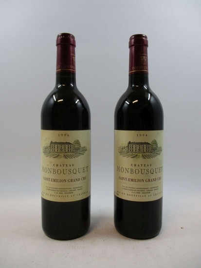 12 bouteilles CHÂTEAU MONBOUSQUET 1994 GCC Saint Emilion (étiquettes abimées)