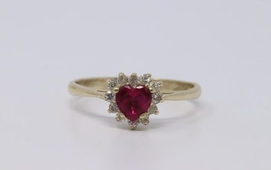 14KT Yellow Gold Heart Diamond Ring Design