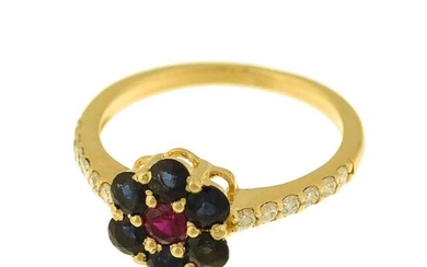 18 kt. Yellow gold - Ring Ruby - Diamonds, Sapphires