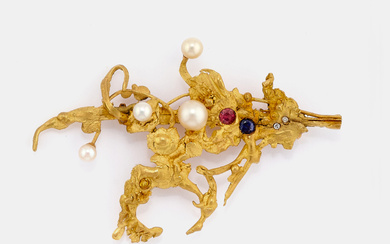 18K YELLOW GOLD AND GEM-SET BROOCH designed as lost-wax...