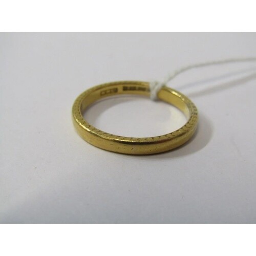 22ct YELLOW GOLD VINTAGE WEDDING BAND, Size 'R/S' approx 4.5...