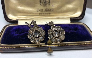 Gold - Diamond earrings