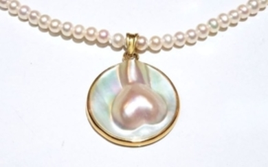18K Gold and pearls necklace and pendant,...