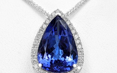 5.31 Carat Tanzanite and 0.32Ct Diamonds - 14 kt. White gold - Necklace with pendant - NO RESERVE