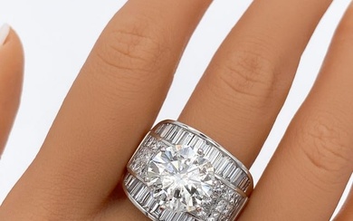 6.01ct Center Diamond Ladies Ring, 18k