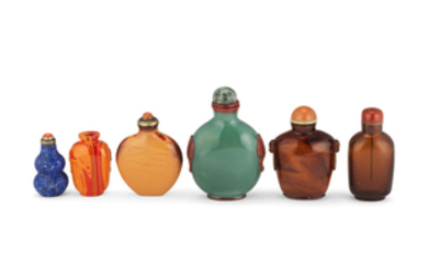 A GROUP OF SIX AMBER, GLASS AND LAPIS LAZULI SNUFF BOTTLES, 18TH-19TH CENTURY